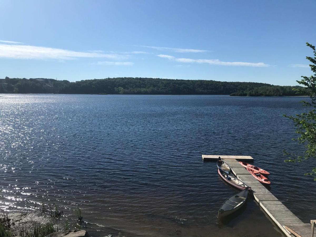 Domaine De La Baie, Les Suites Shawinigan Εξωτερικό φωτογραφία