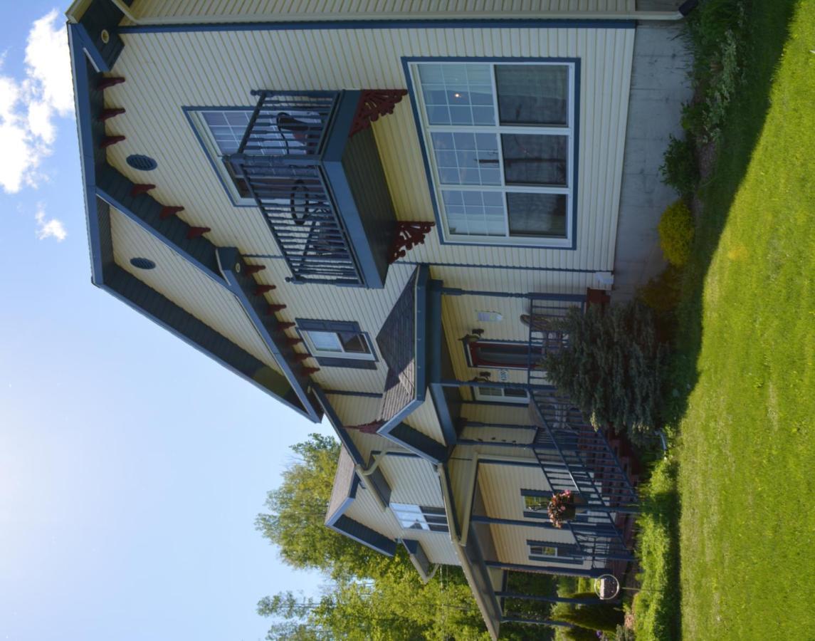 Domaine De La Baie, Les Suites Shawinigan Εξωτερικό φωτογραφία