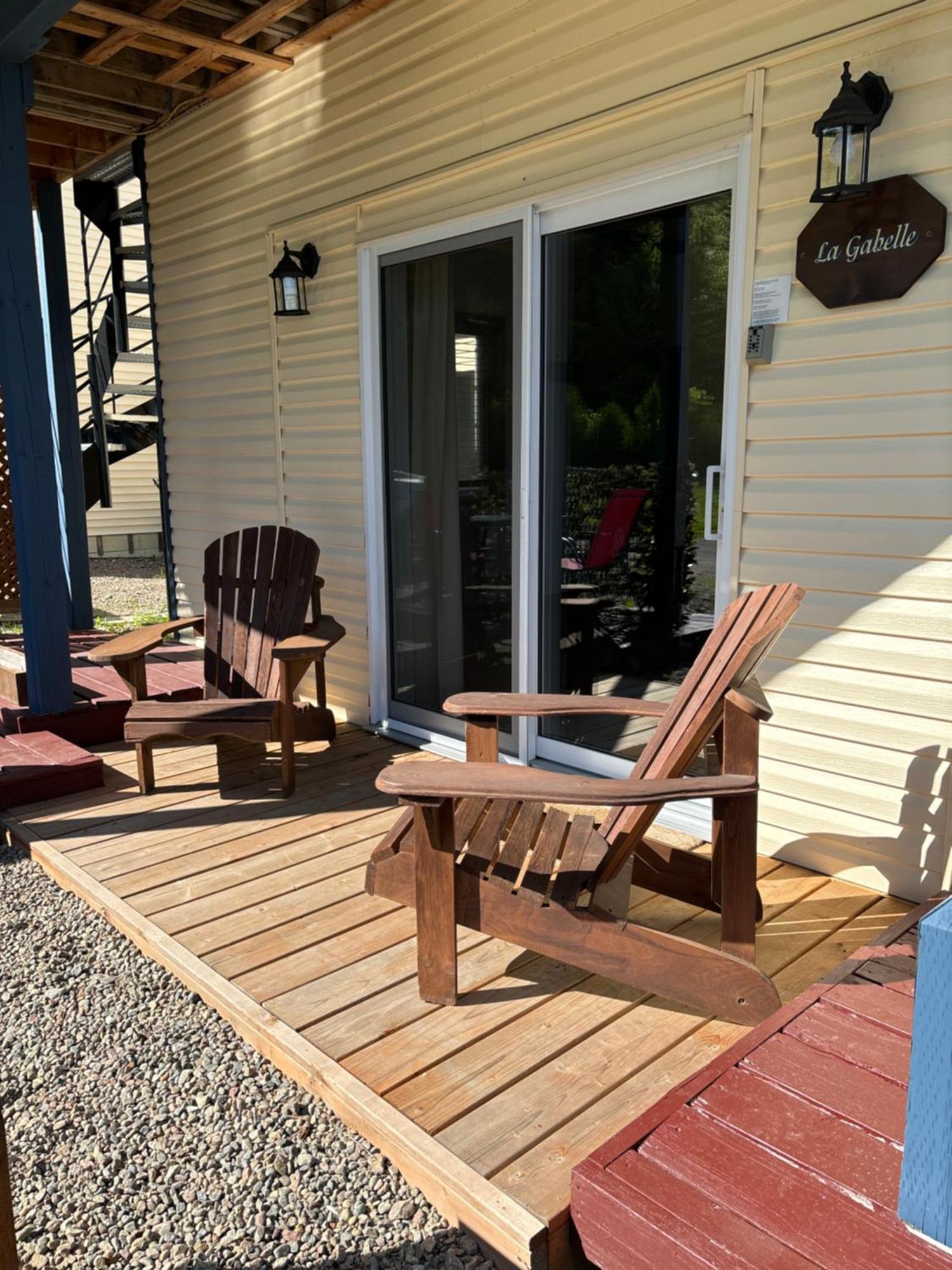 Domaine De La Baie, Les Suites Shawinigan Εξωτερικό φωτογραφία