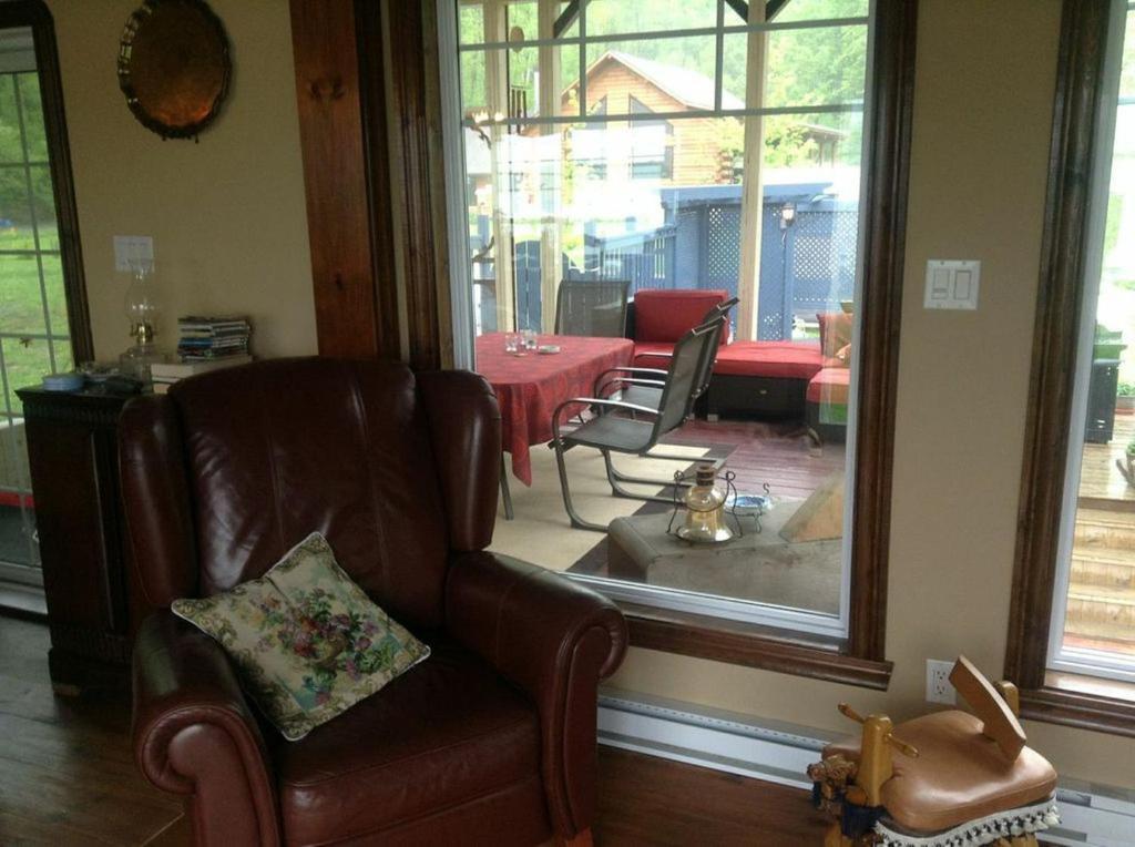 Domaine De La Baie, Les Suites Shawinigan Εξωτερικό φωτογραφία