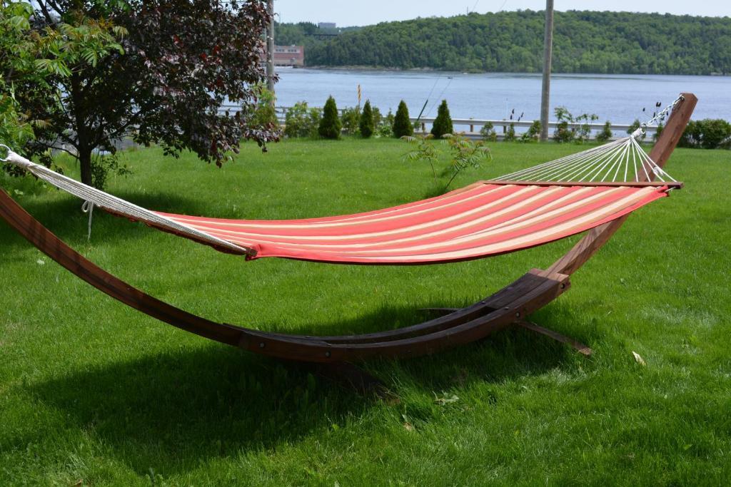 Domaine De La Baie, Les Suites Shawinigan Εξωτερικό φωτογραφία