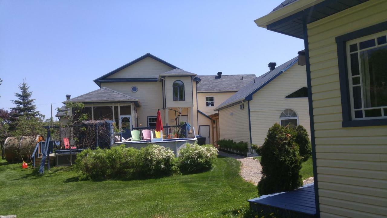 Domaine De La Baie, Les Suites Shawinigan Εξωτερικό φωτογραφία