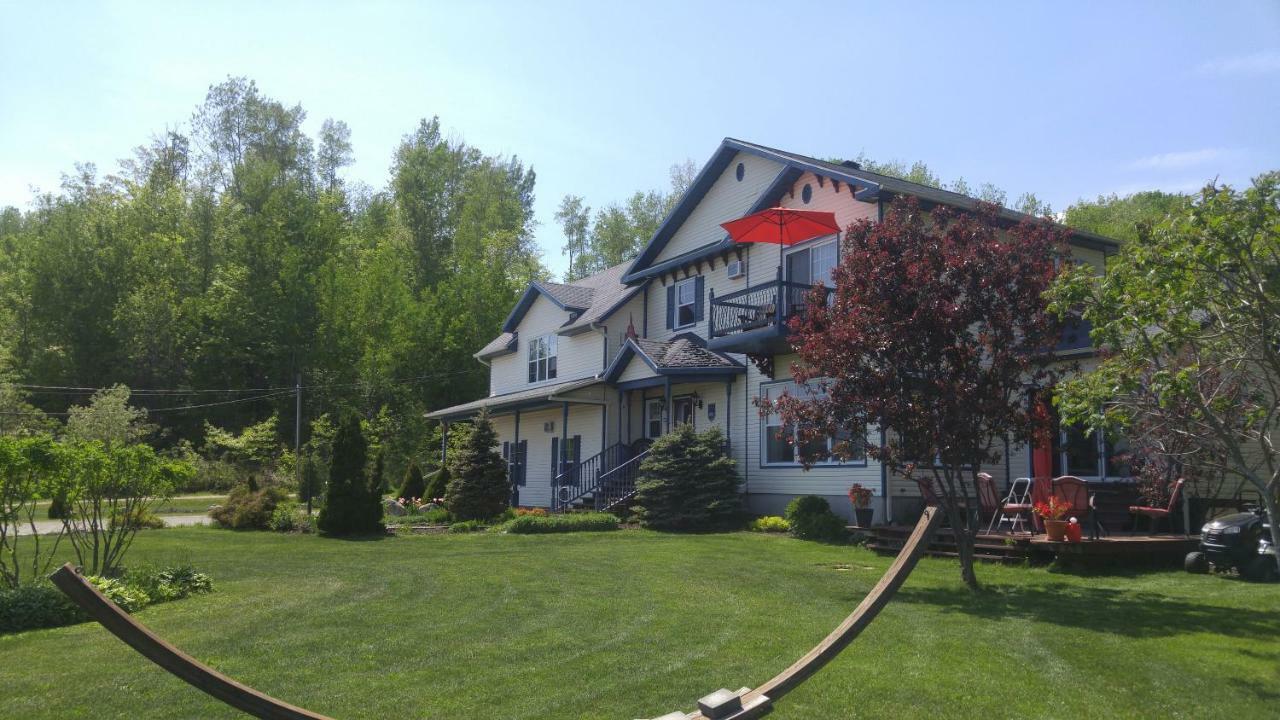 Domaine De La Baie, Les Suites Shawinigan Εξωτερικό φωτογραφία